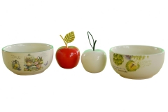 52 Dekorativne jabuke i činije